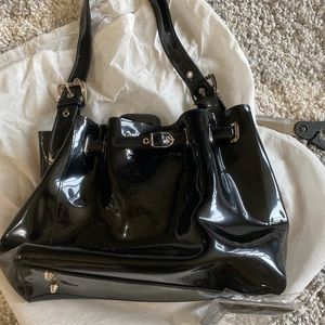 Beijo Shoulder Bag Black Patent Leather